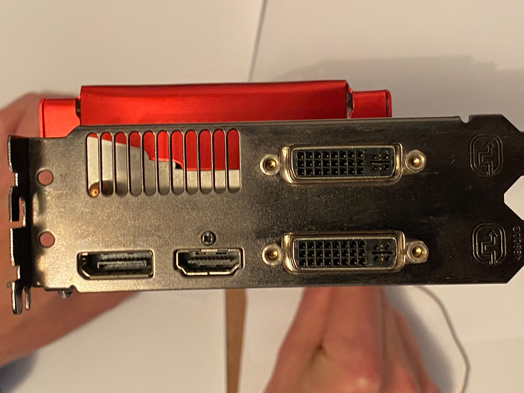 https://www.cjoint.com/doc/21_04/KDepQ2wIm6x_connecteurs.jpeg